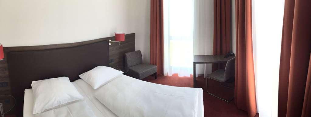 The Classic Oldtimer Hotel Ingolstadt Rom bilde